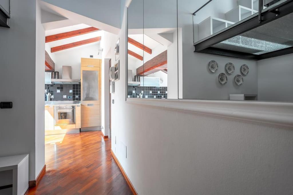 De Amicis' Nest - City Center Mediolan Zewnętrze zdjęcie